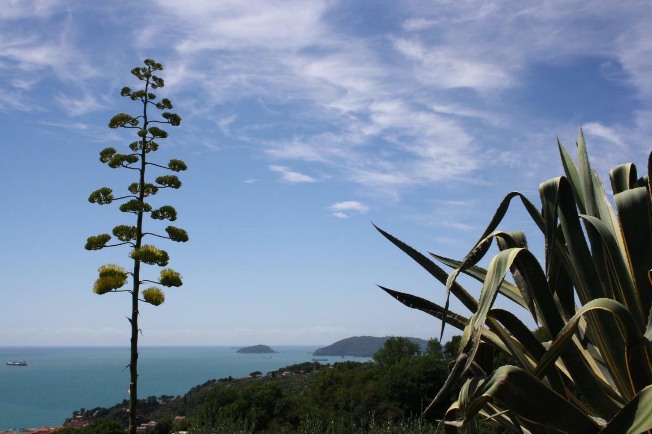 Agave Di Lerici Villa Exteriör bild